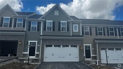 Building Photo - 445 Greenwood Dr