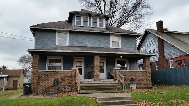 Building Photo - 646 N Freedom Ave