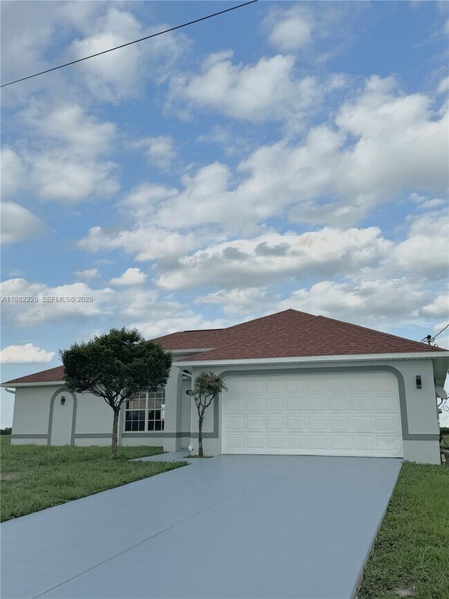 Foto del edificio - 813 Naples Ave S