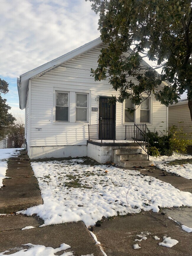 Foto del edificio - 6069 Harney Ave