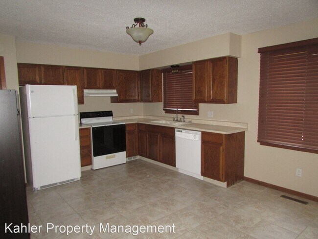 Building Photo - 4 br, 2 bath House - 1606 Pennington