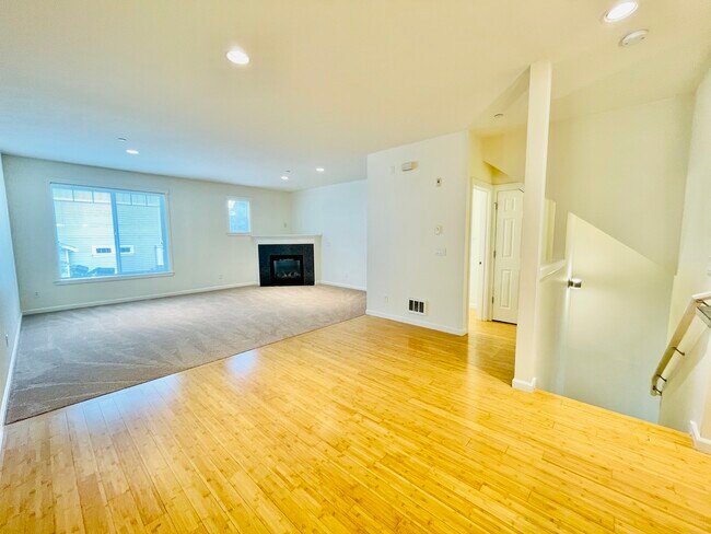 Foto del edificio - 1221 113th St SW