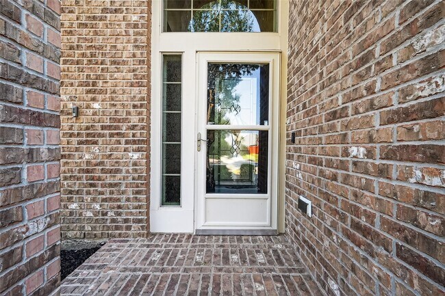 Foto del edificio - 2606 Waterbrook Ln