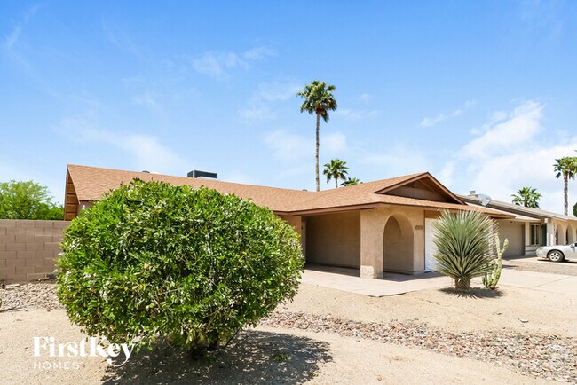 Foto del edificio - 17824 N 57th Dr