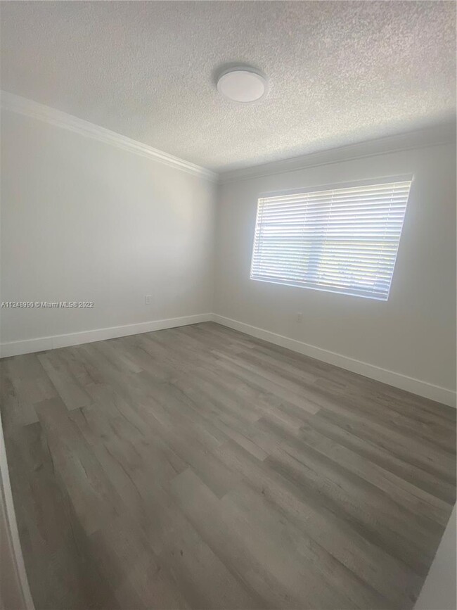 Building Photo - 8107 SW 21st Ct