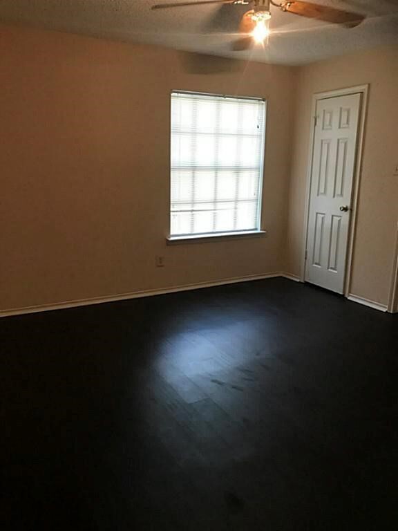 Foto del edificio - 8414 Grand Knolls Dr