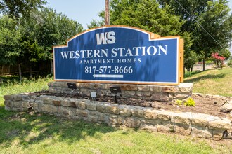 4.jpg - Western Station Apartments