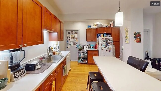 Building Photo - 22 Boynton St