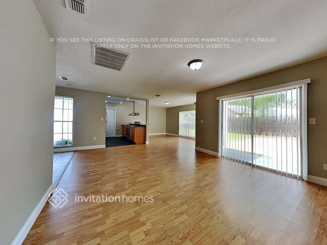 Building Photo - 614 W Windhorst Rd