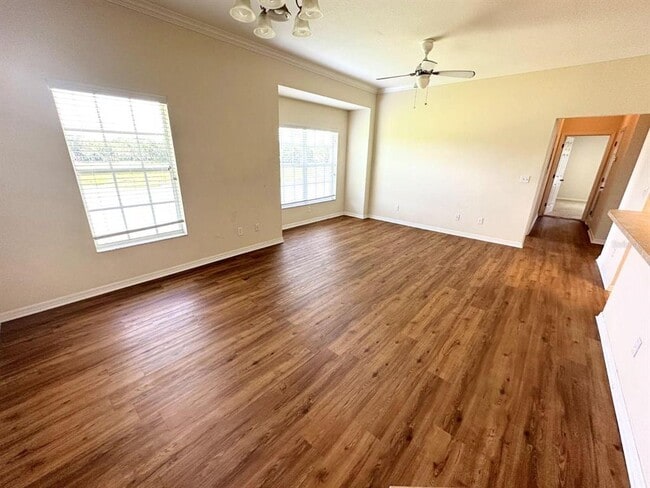 Foto del edificio - 407 Eagle Pond Dr