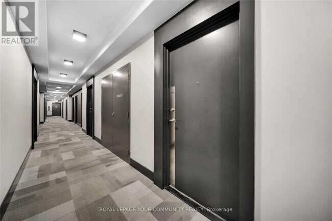Photo du bâtiment - 7895-7895 Jane St