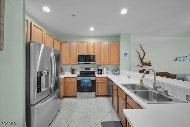 Foto del edificio - 13225 Silver Thorn Loop