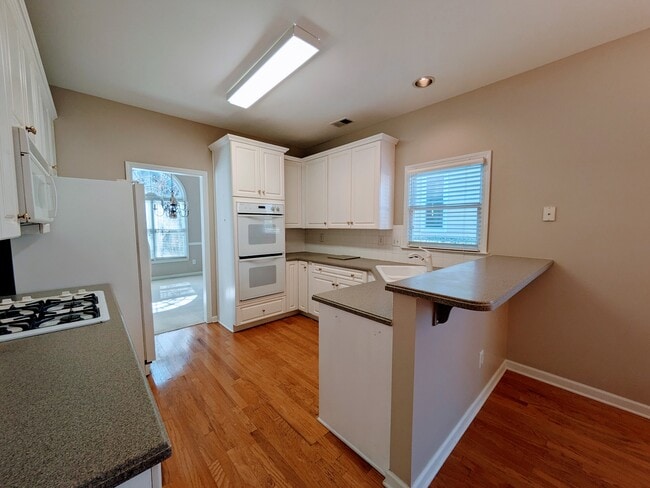 Building Photo - 1362 Valmont Trace NE