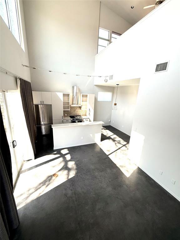 Foto del edificio - 5006 Woodrow Ave