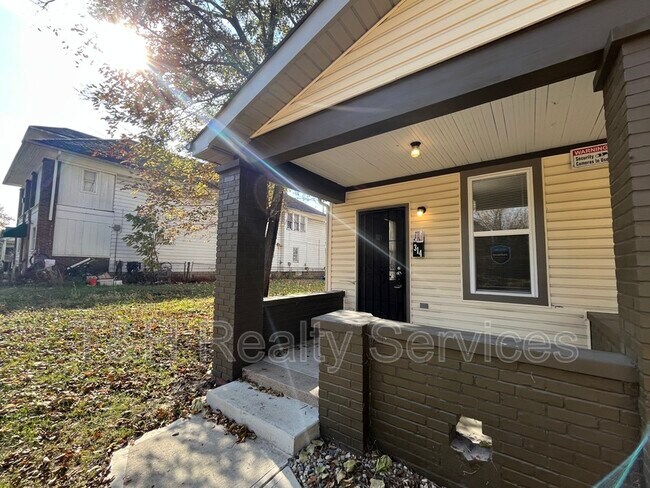 Building Photo - 314 N Hamilton Ave