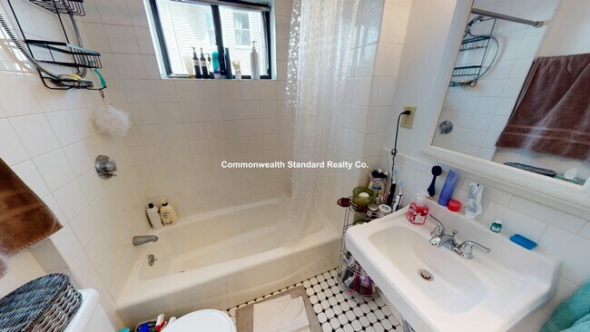 Foto del edificio - 76 Quint Ave