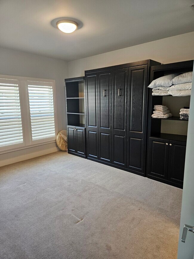 Foto del edificio - 393 Monroe St