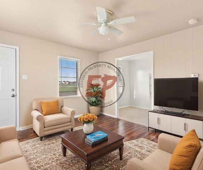 Foto del edificio - 4203 Compton Ln