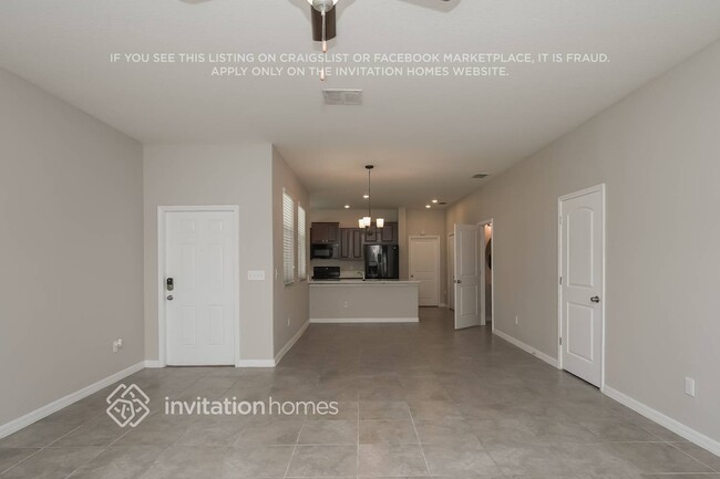 Building Photo - 10619 Lake Montauk Dr