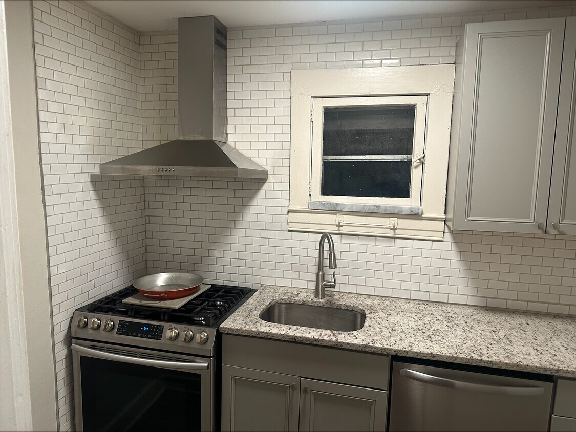 Foto principal - 113 N 29th St