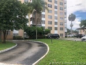 Foto del edificio - 4174 Inverrary Dr