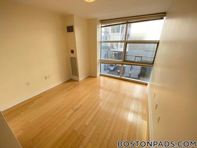 Building Photo - 40 Boylston St