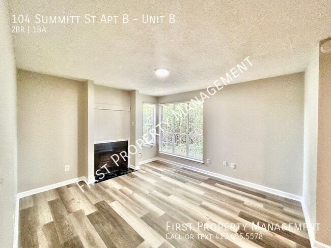 Building Photo - Rossville 2Bed/1Bath: Central AC & Laundry...