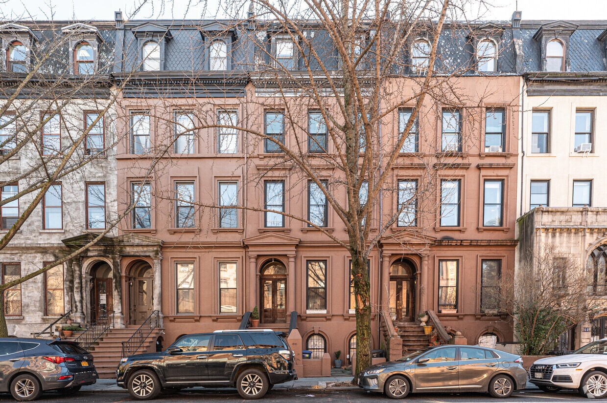 Primary Photo - 51 7th Ave