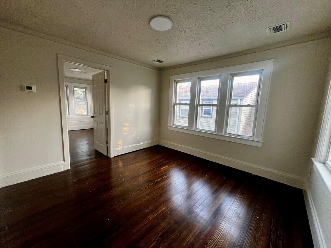 Foto principal - 828 Harrison St
