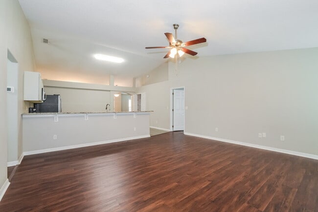 Building Photo - 13839 Riverpath Grove Dr