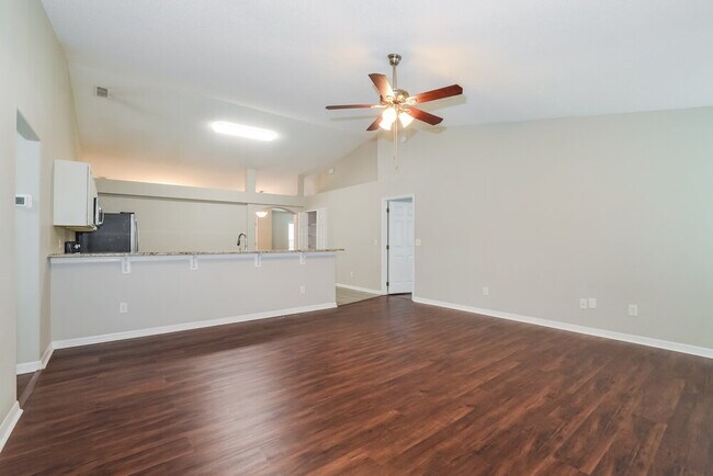 Foto del edificio - 13839 Riverpath Grove Dr