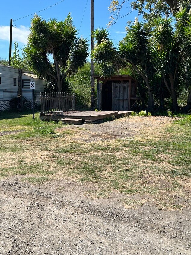 Building Photo - 687-711 W Brannan Island Rd