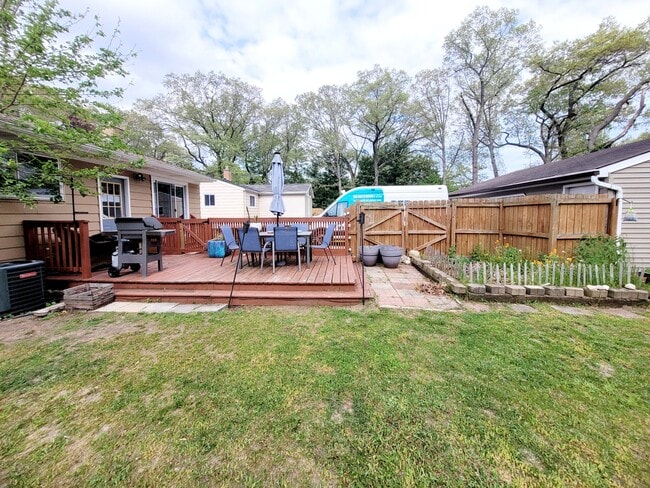 Building Photo - 1486 Beech St SW