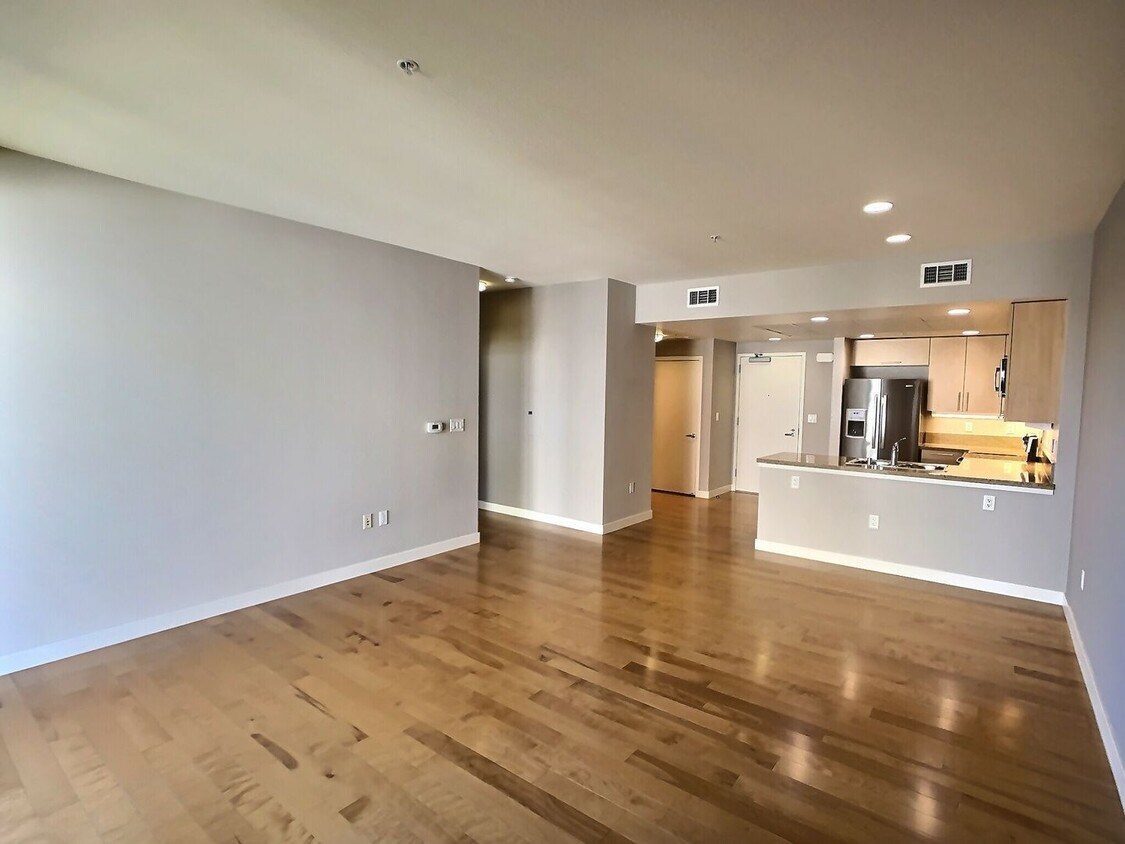 Foto principal - 1 Bedroom Flat for Rent at Plant 51 in Dow...
