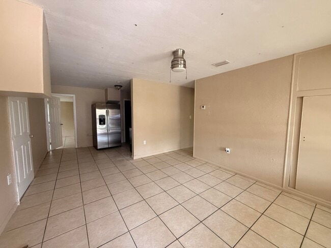 Foto del edificio - 1604 Zephyr Ave