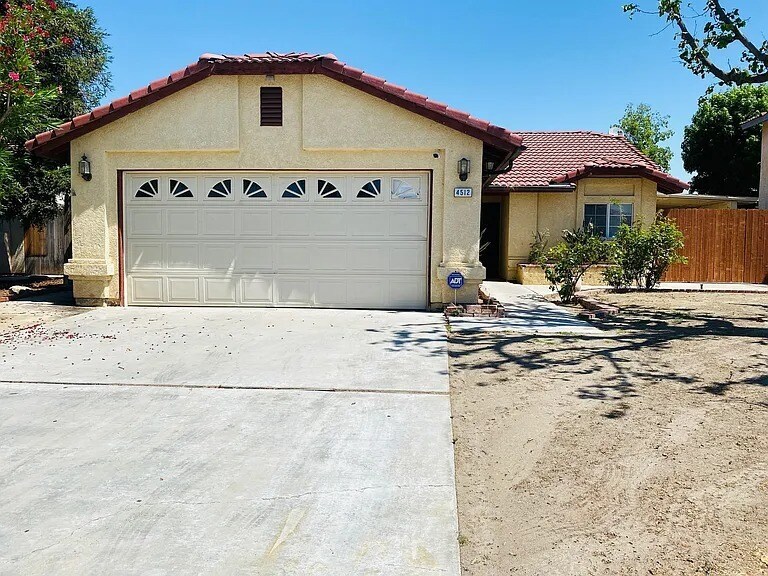 4512 Coral Reef Ct, Bakersfield, CA 93313 House Rental in Bakersfield