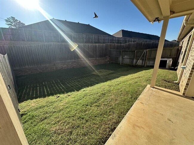 Foto del edificio - 4046 Mobley Cir