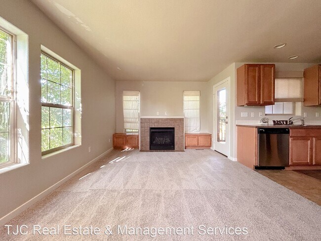 Building Photo - 2 br, 2 bath House - 2984 Fulton St