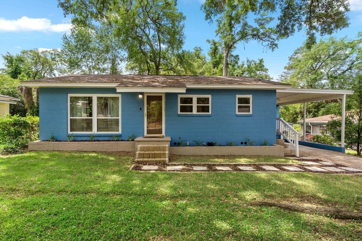 Primary Photo - 629 Dart St