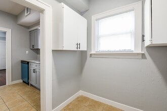 Building Photo - 3015 Isabella St