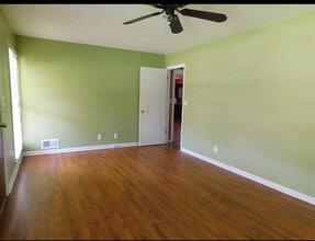 Building Photo - 104 Morningside Dr