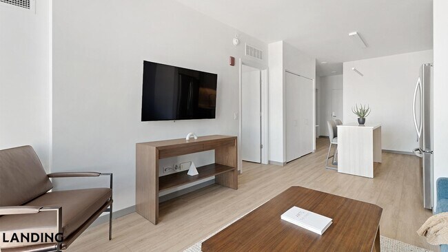 Foto del edificio - 513 S Damen Ave