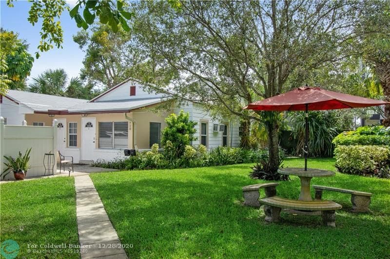 Foto principal - 710 SE 16th St