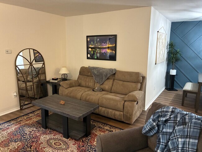 Building Photo - 509 Crowley Rd