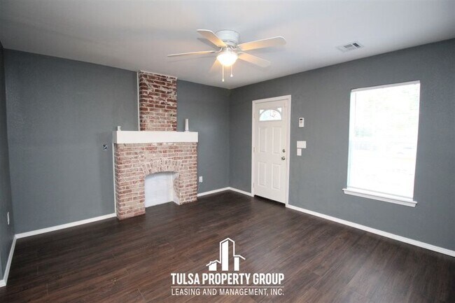 Building Photo - 353 S Zunis Ave