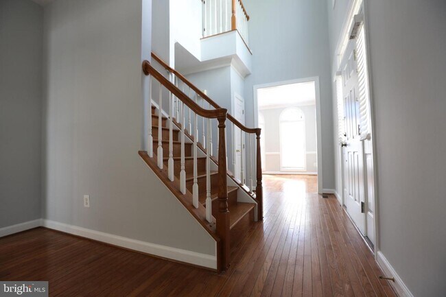 Building Photo - 4516 Fair Valley Dr