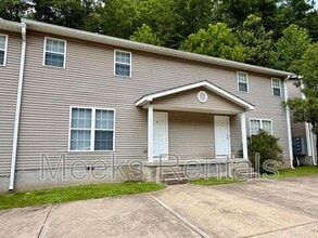Building Photo - 359 Tackett Branch Rd