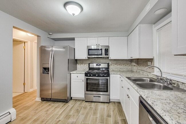 Building Photo - 5151 W Agatite Ave