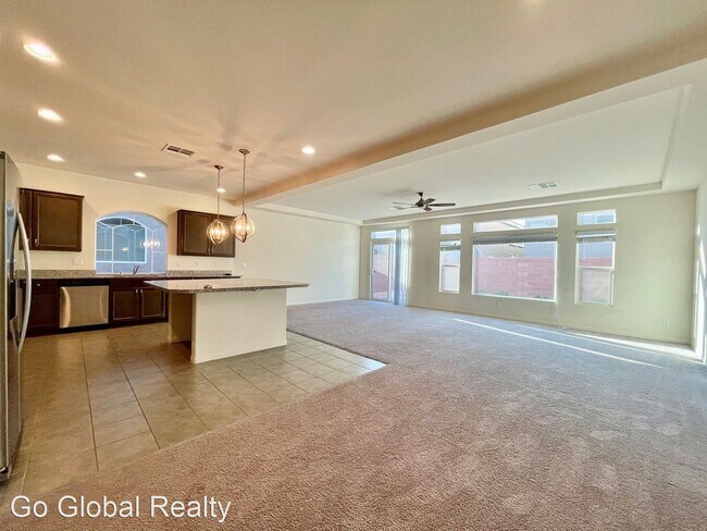 Building Photo - 4 br, 2.5 bath House - 6408 Tamber Bay St