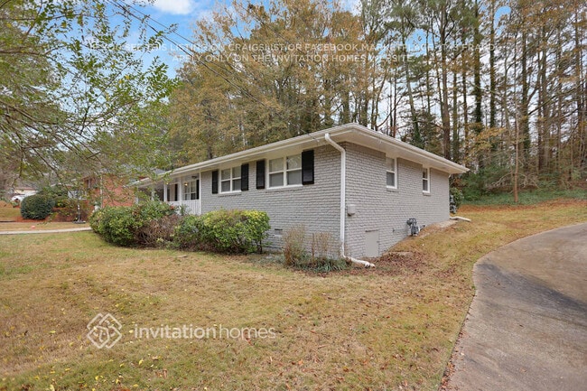 Building Photo - 2932 Heather Dr